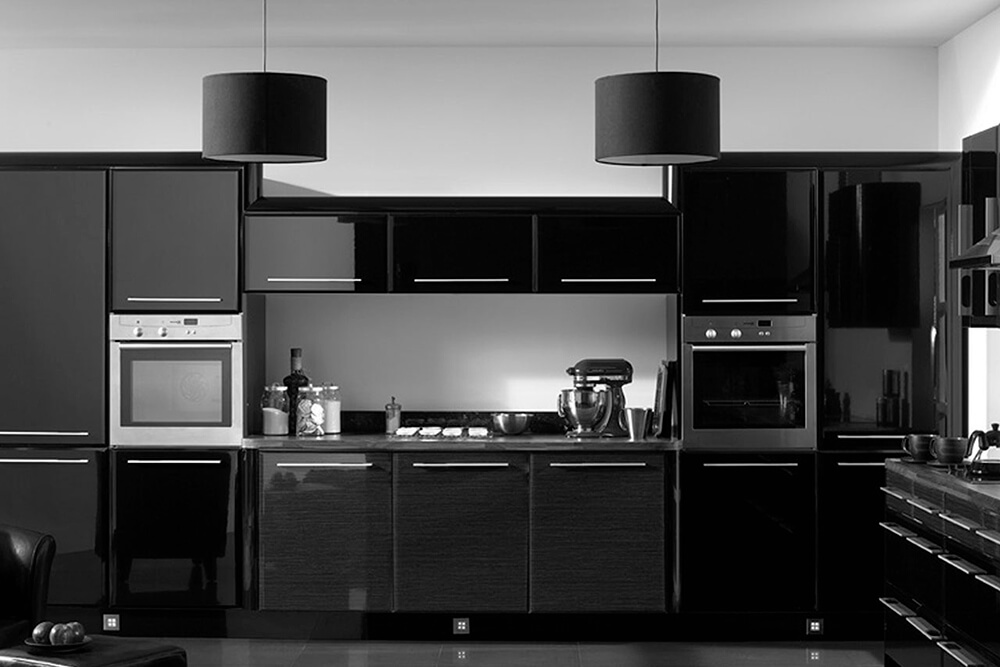 Черный кухонный гарнитур